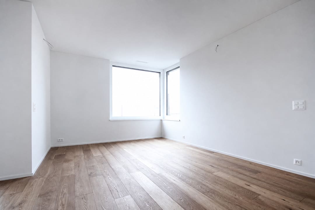 Virtuelles Staging – leeres Schlafzimmer vor der digitalen Möblierung